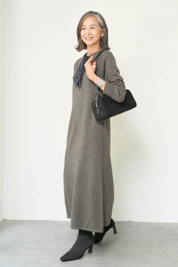 ドットリボンニットワンピース