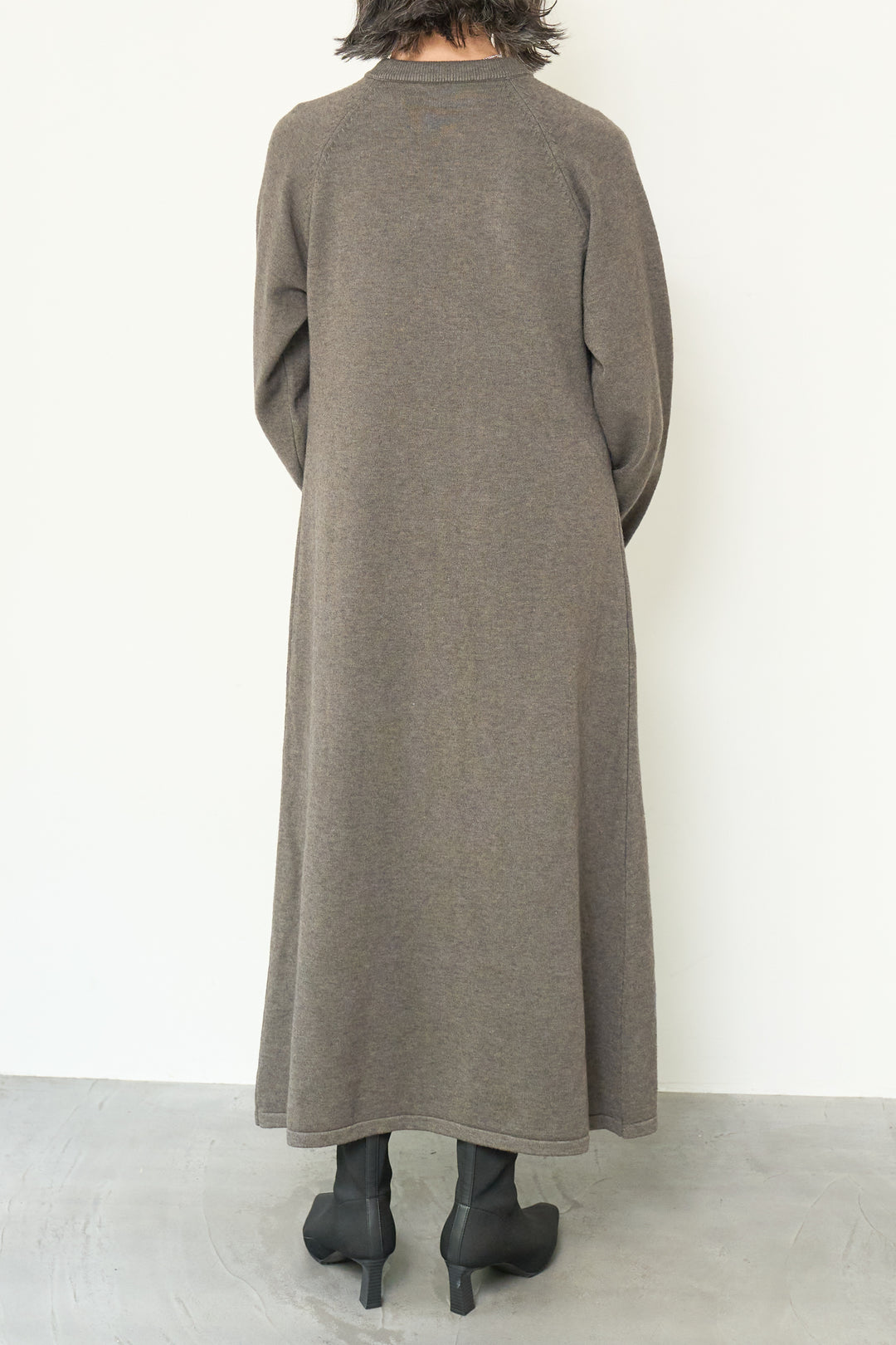 ドットリボンニットワンピース