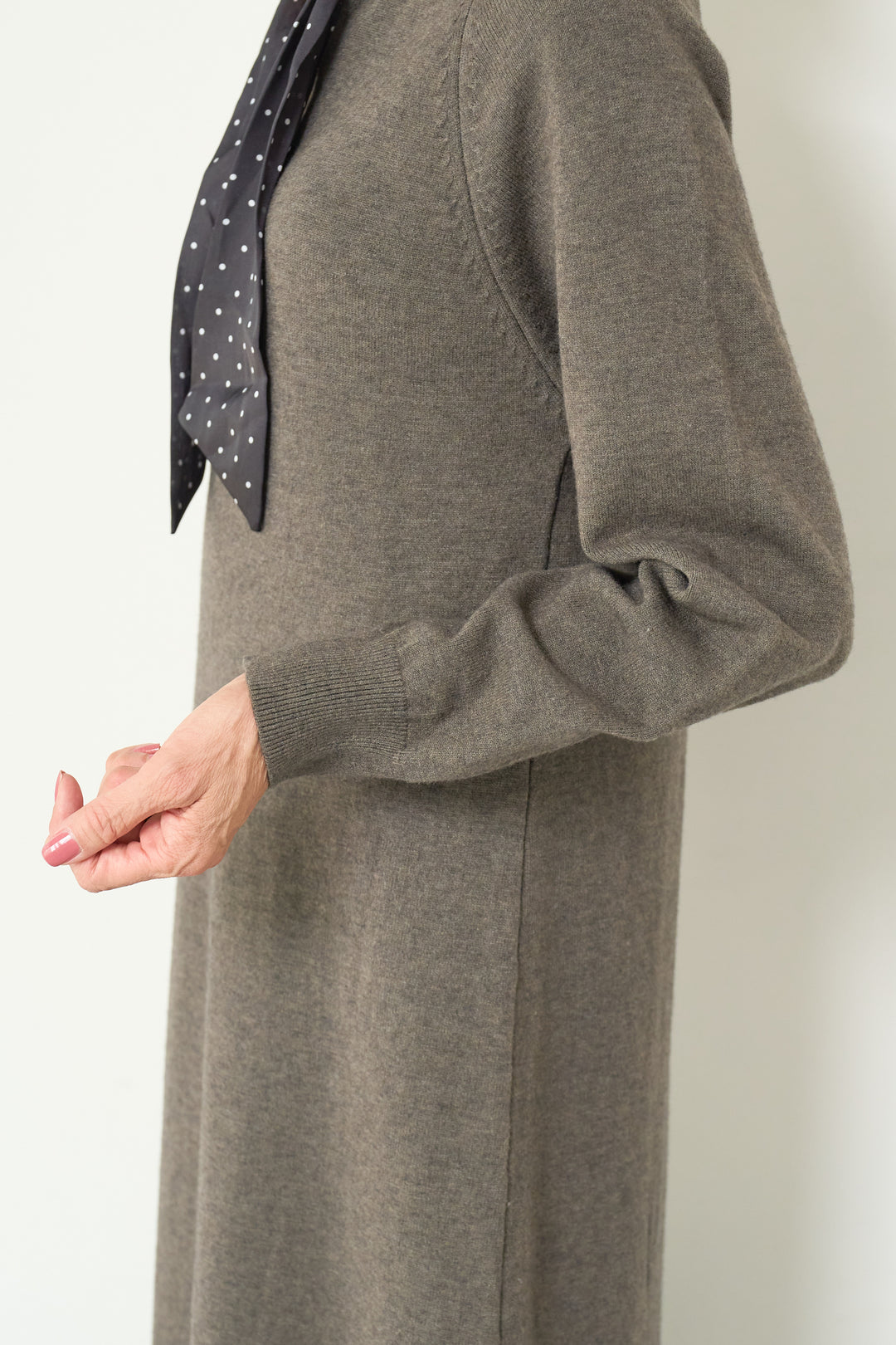 ドットリボンニットワンピース