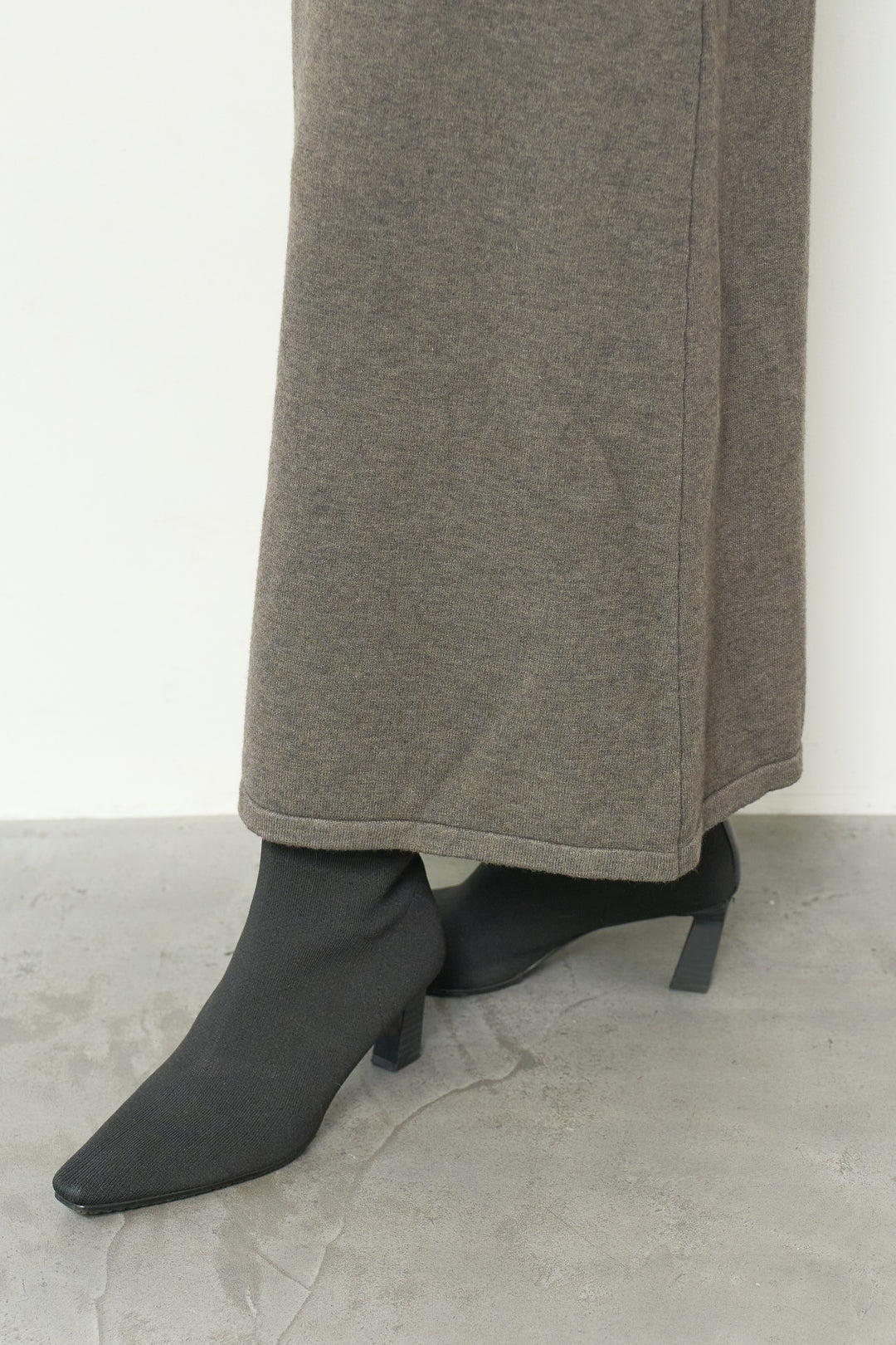 ドットリボンニットワンピース