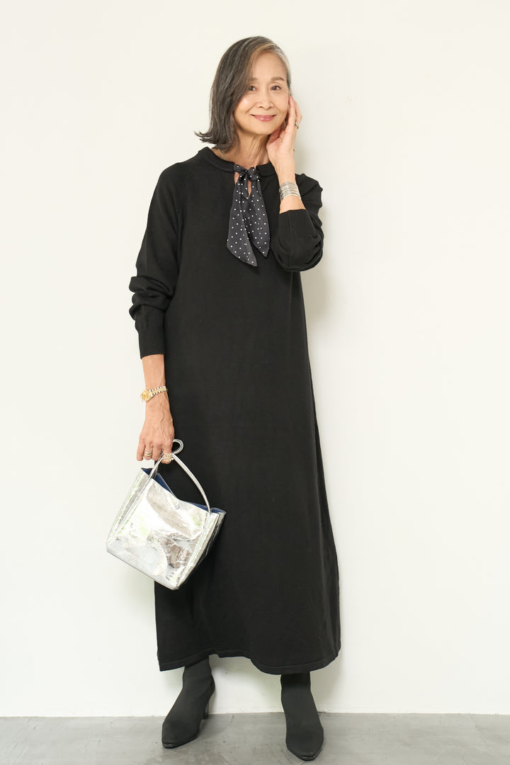 ドットリボンニットワンピース