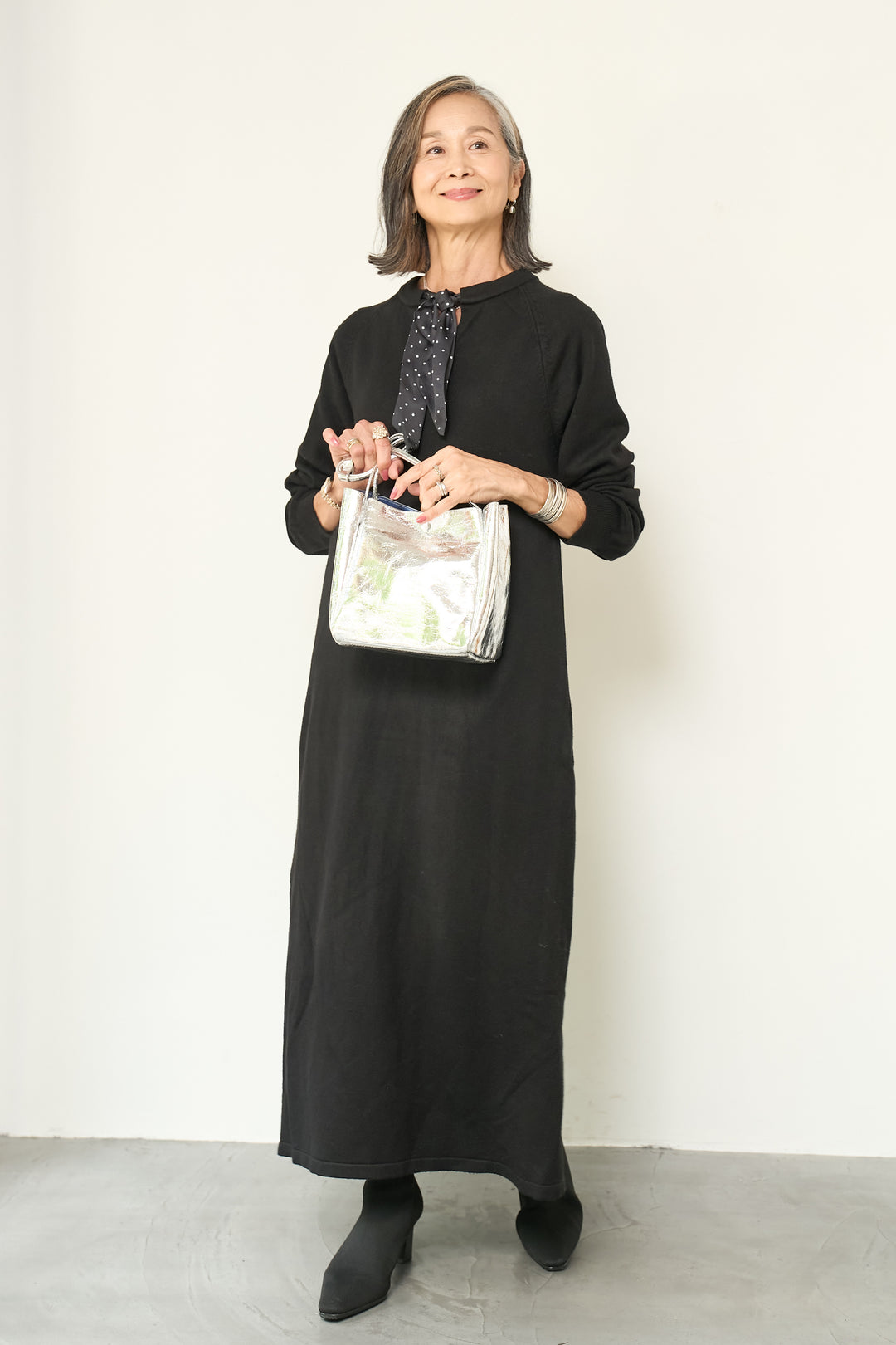 ドットリボンニットワンピース