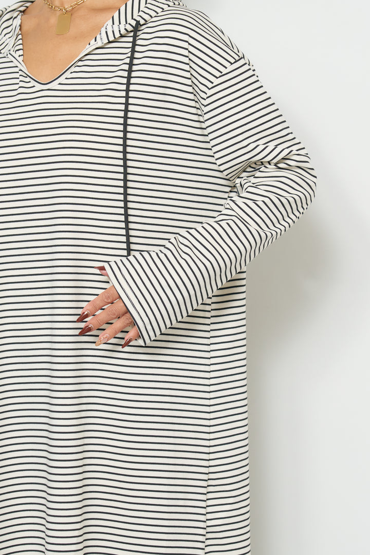 ボーダーフードカットワンピース