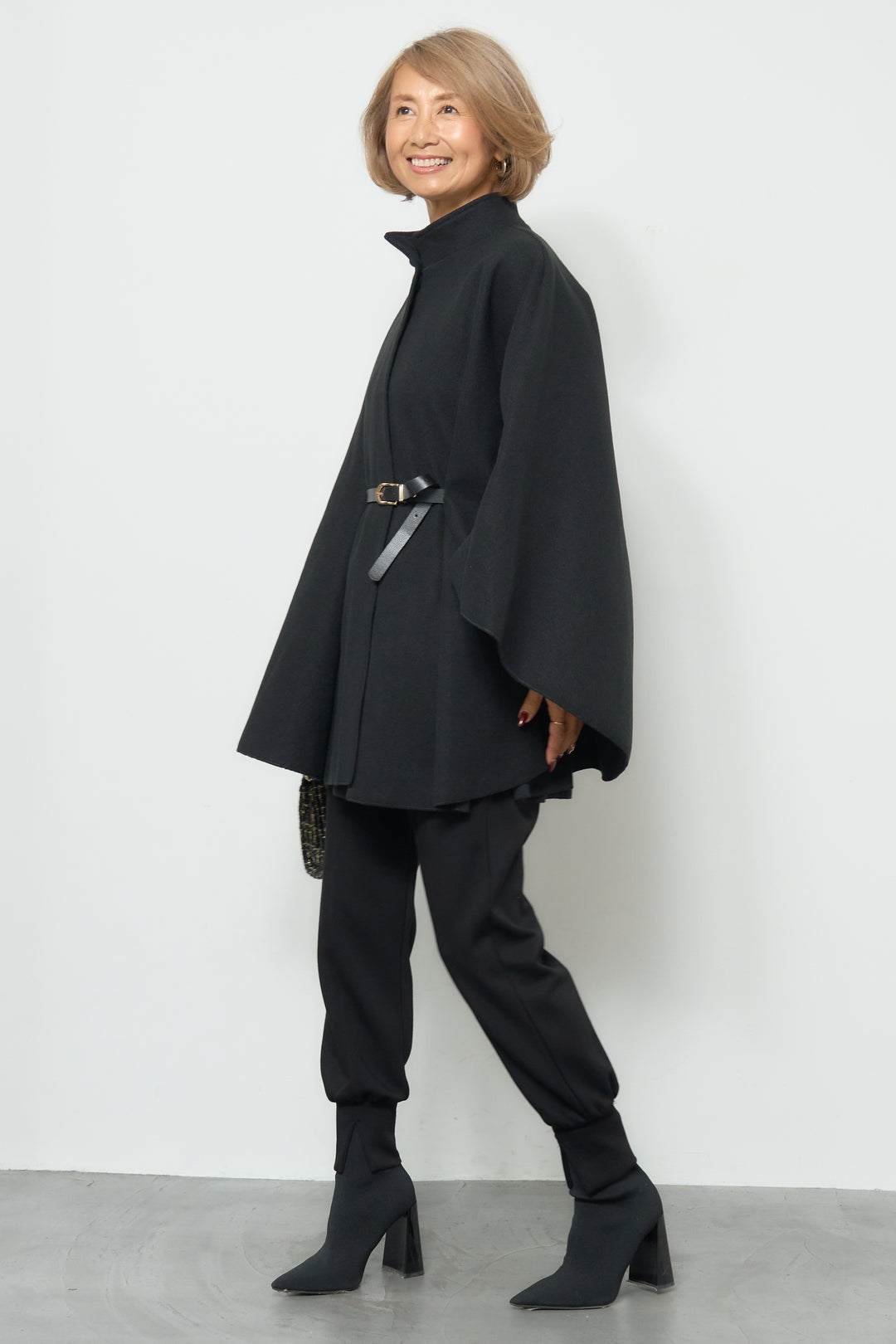 スタンドカラーケープコート