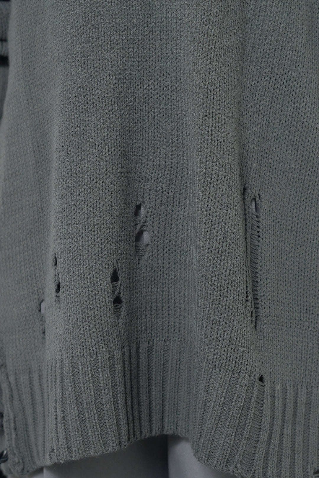 ダメージデザインニット