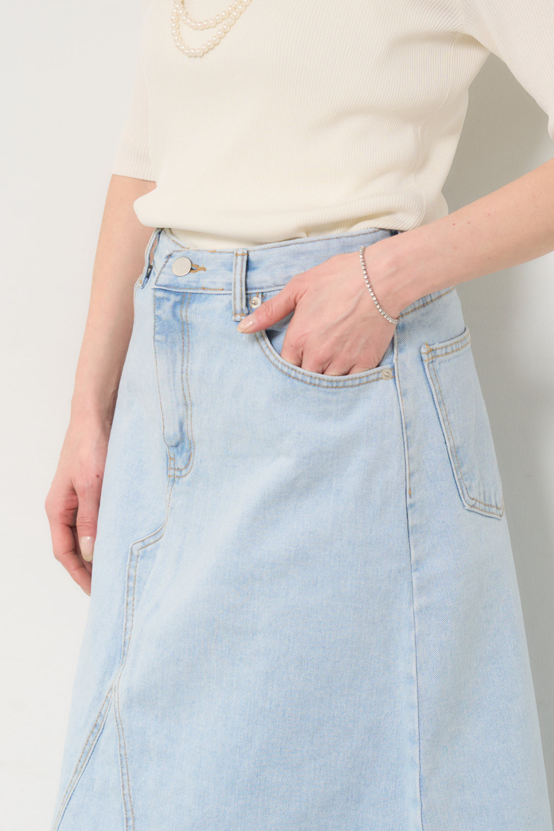 フリンジヘムデニムロングスカート