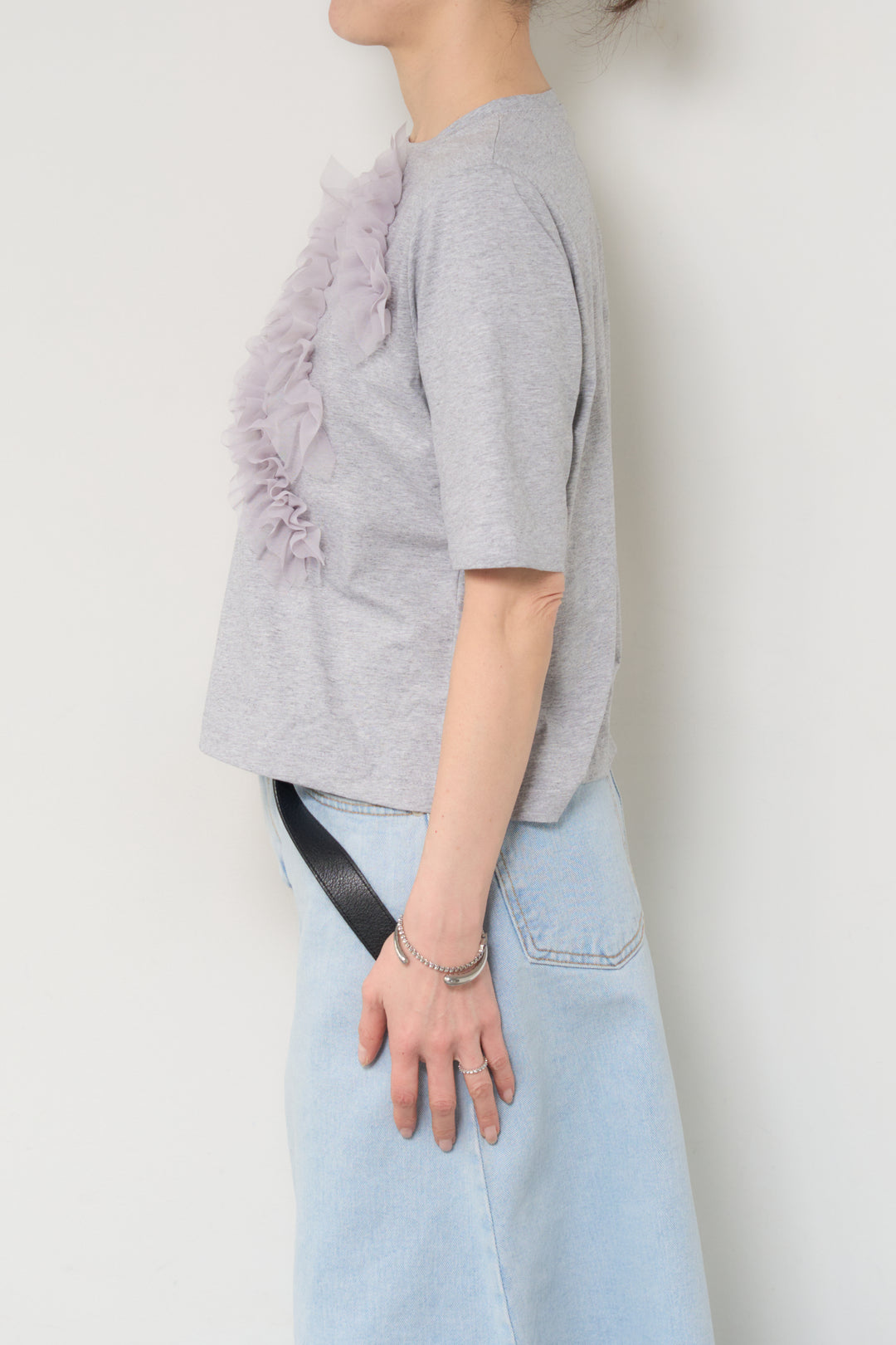 チュールフリルプルオーバー