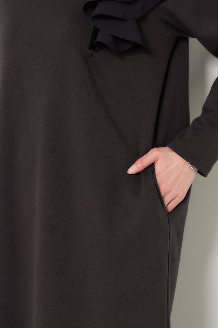 ショルダーフリルカットワンピース