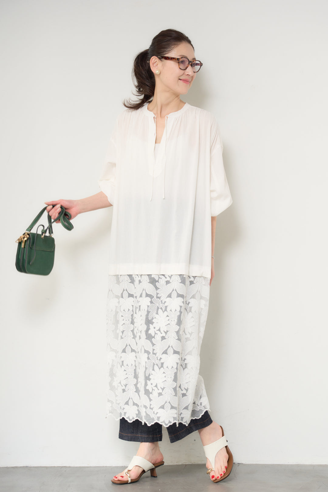裾レースロング丈チュニック