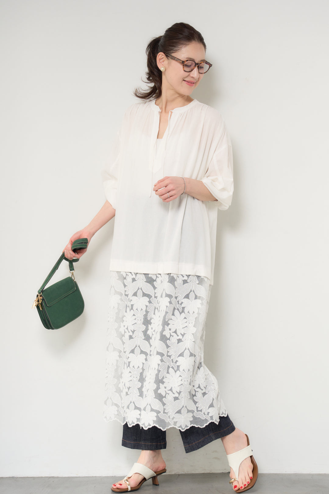 裾レースロング丈チュニック