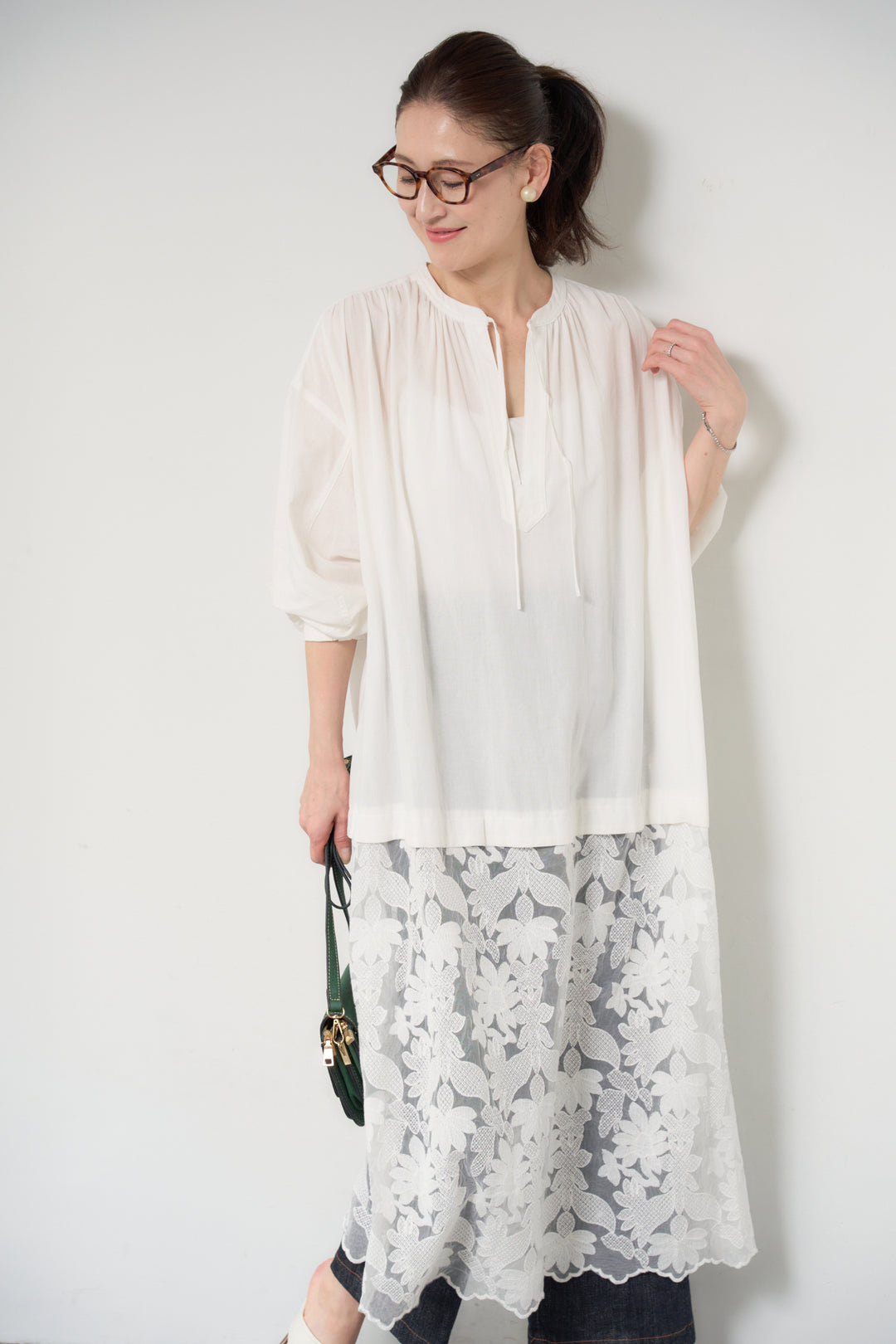 裾レースロング丈チュニック