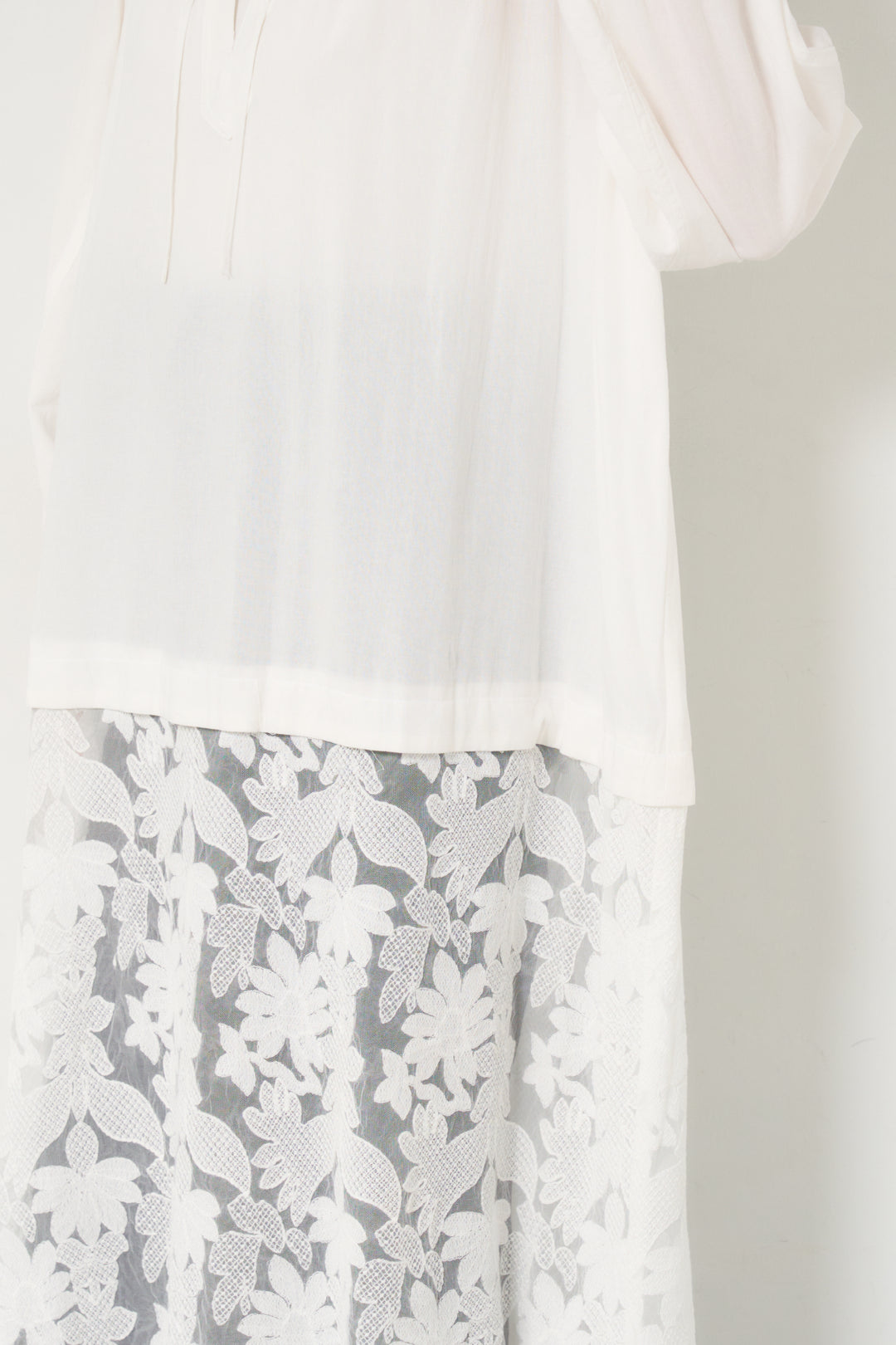 裾レースロング丈チュニック