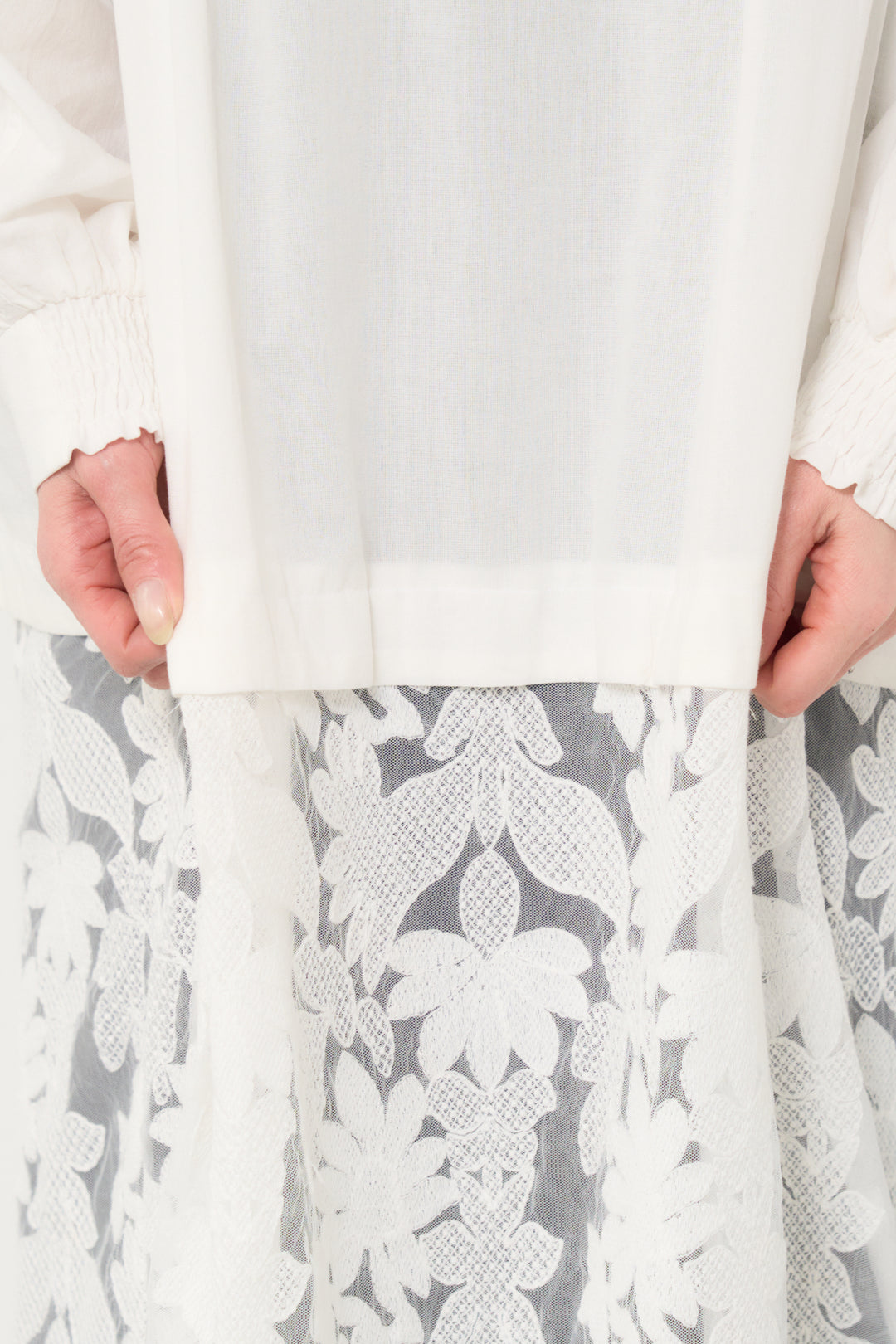 裾レースロング丈チュニック