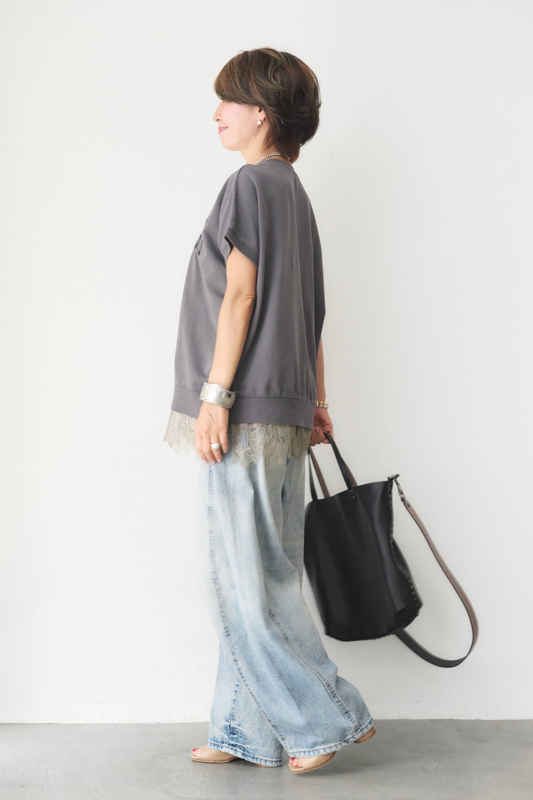 カレッジ刺繍ピグメントスウェットTシャツ