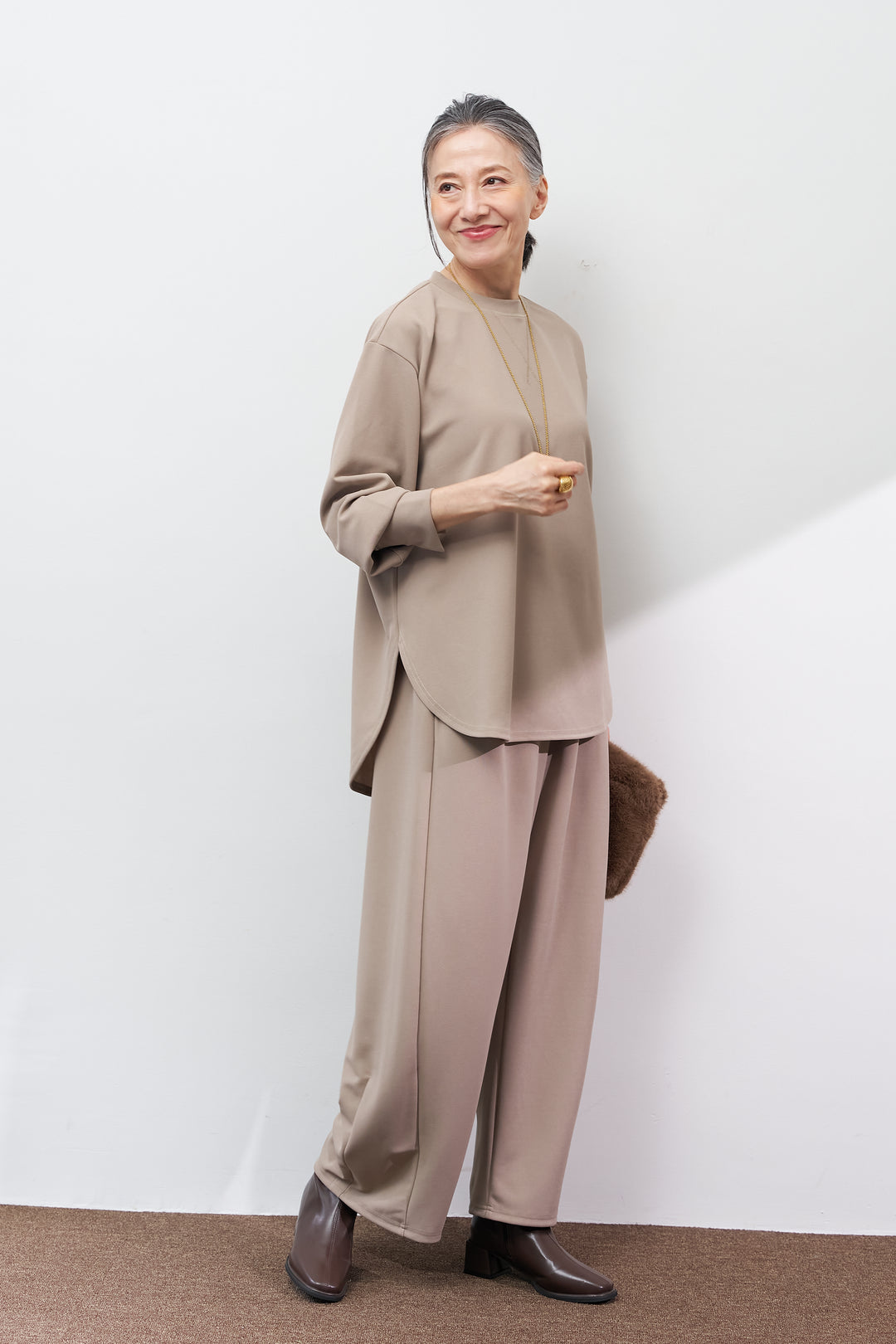 ストレッチタックパンツ