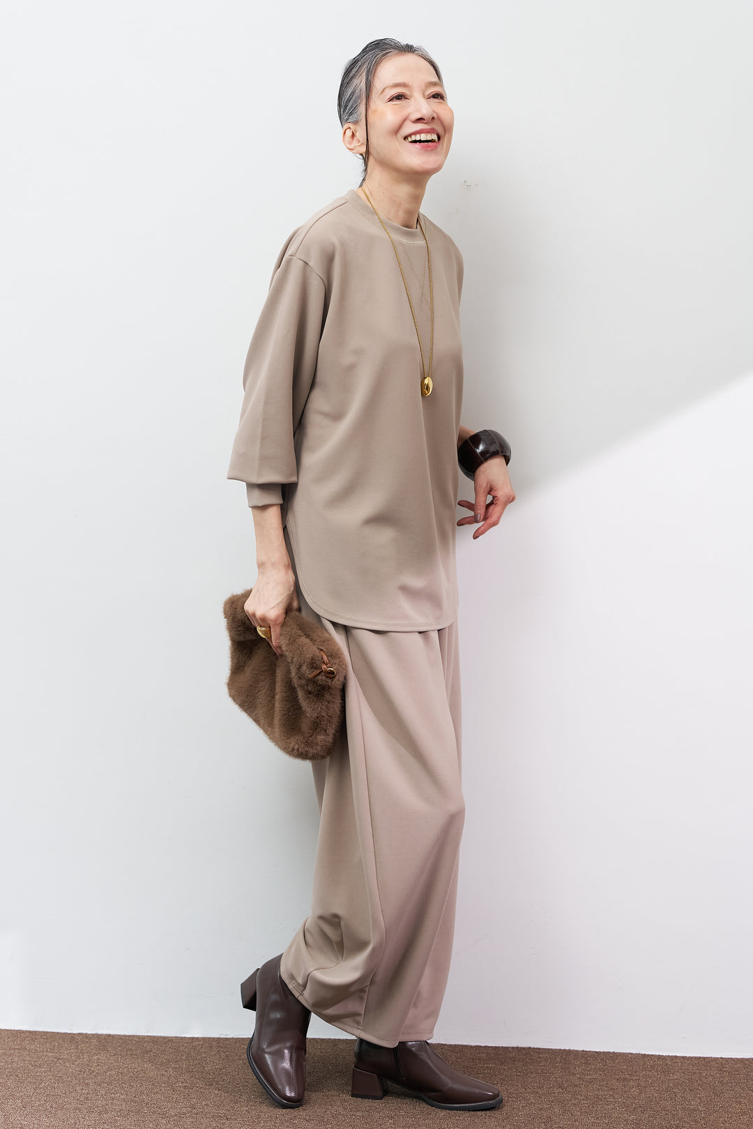 ストレッチタックパンツ