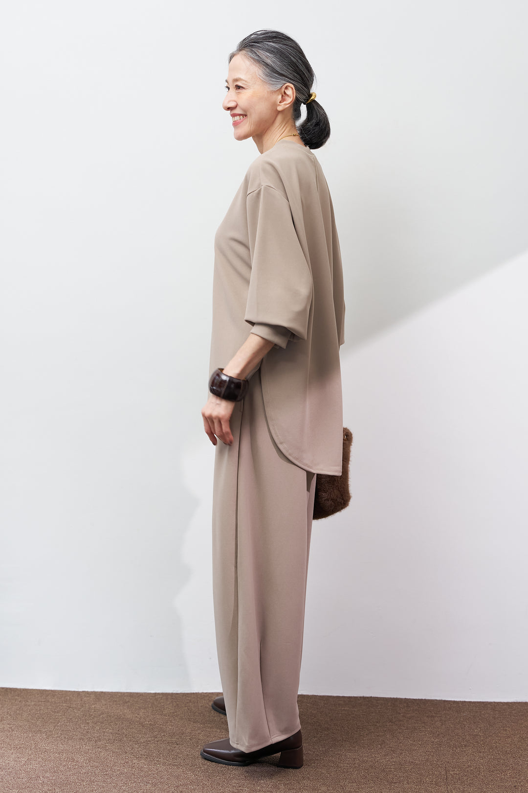 ストレッチタックパンツ