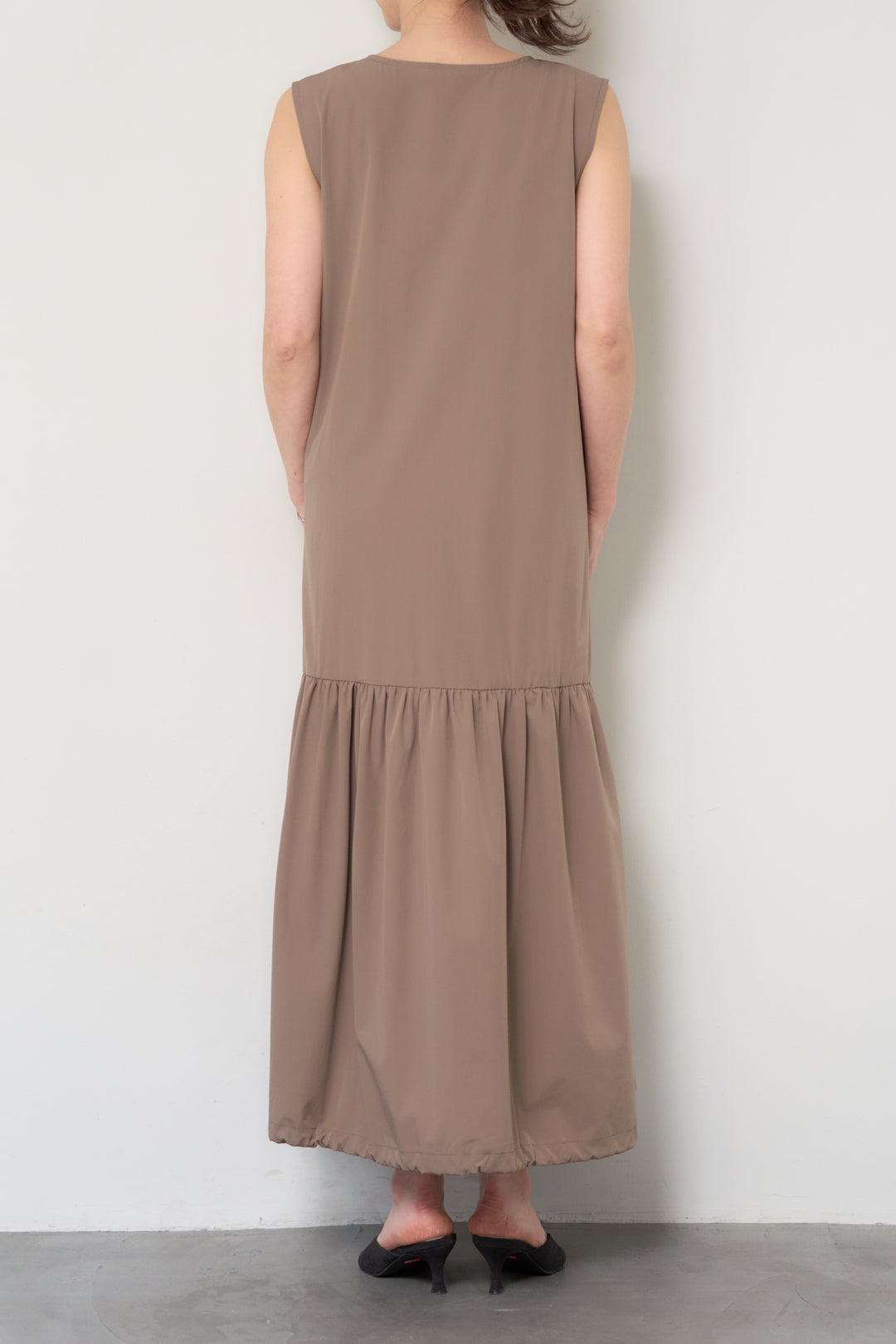 【接触冷感】2WAYヘム ノースリーブワンピース