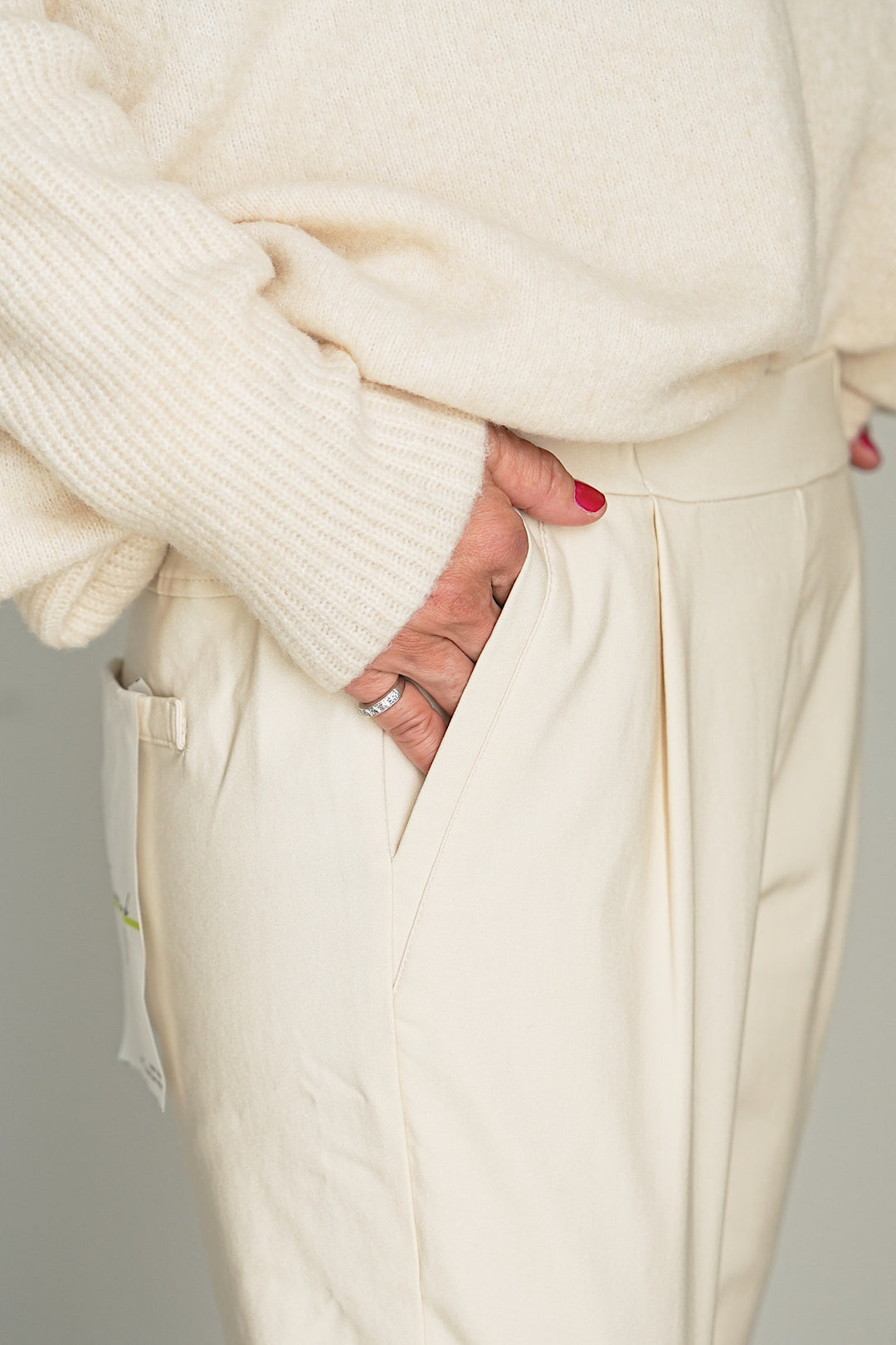 Fleece-lined stretch pants